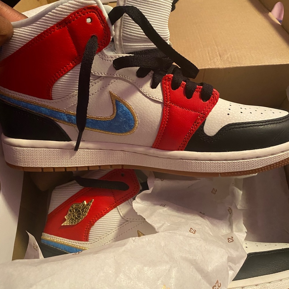 Air Jordan’s 1 - Picture 3 of 5